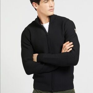 New GUESS High-neck zip sweater SZ L